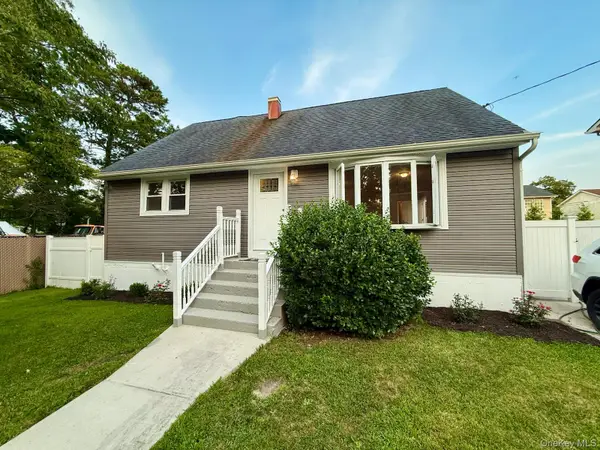 7 Beech Street, Wyandanch, NY 11798