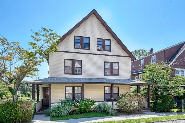 25-27 Exchange Place #25, Port Chester, NY 10573