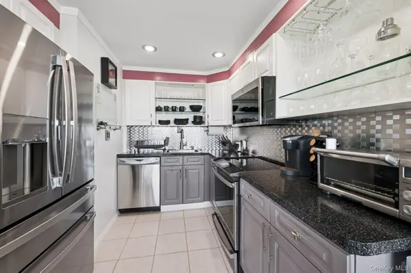 162-40 9th Avenue #8B, Beechhurst, NY 11357