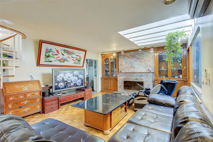 249-35 51 Avenue, Little Neck, NY 11362 - Image #3