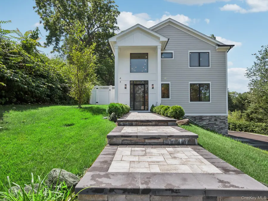 2 Arthur Place, Woodbury, NY 11797 - Image #2