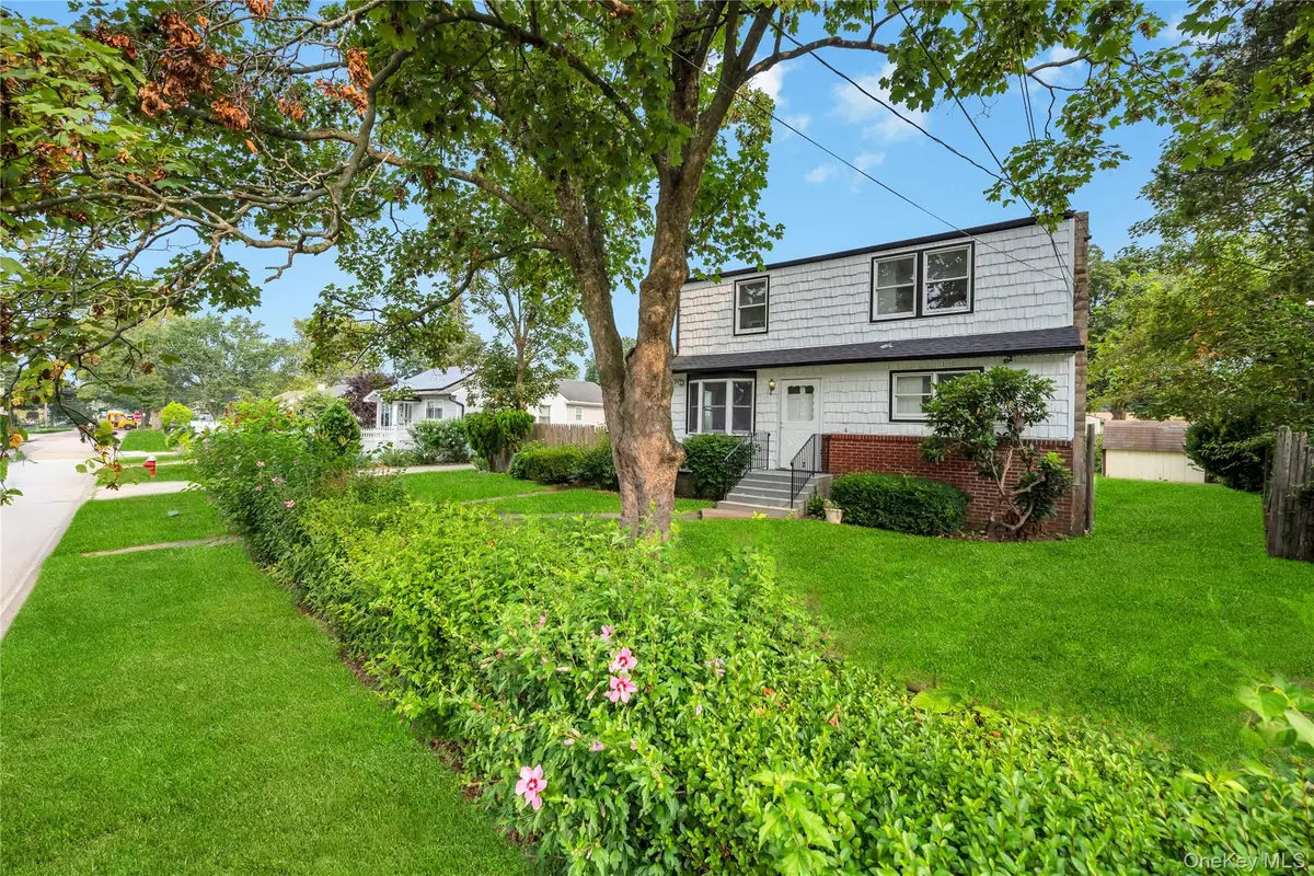 10 Saint Andrews Drive, Brentwood, NY 11717 - Image #1