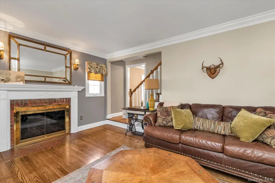 16 Farnum Street, Lynbrook, NY 11563 - Image #3