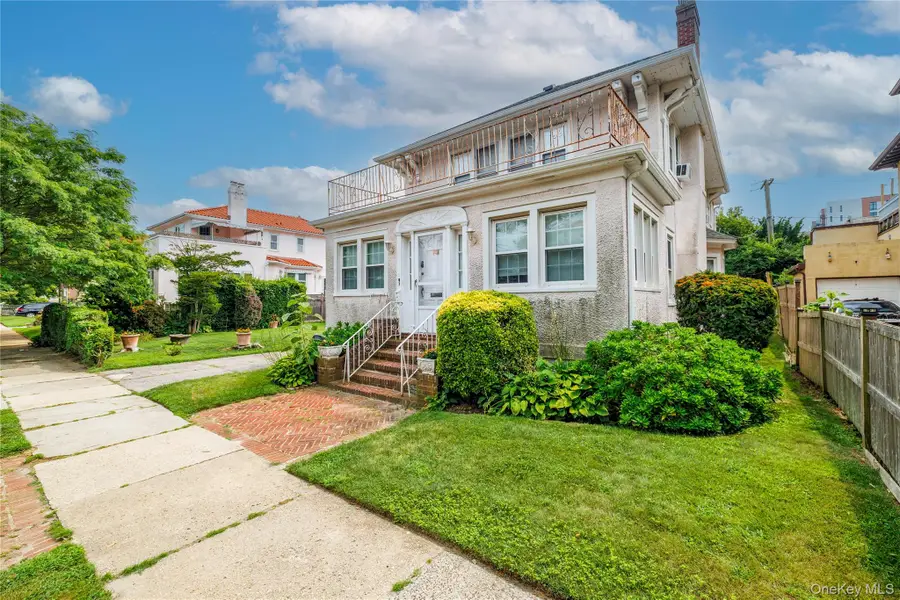 150 E Beech Street, Long Beach, NY 11561 - Image #3