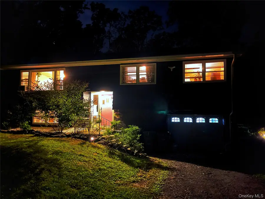 5 Violet Place, Woodstock, NY 12498 - Image #3