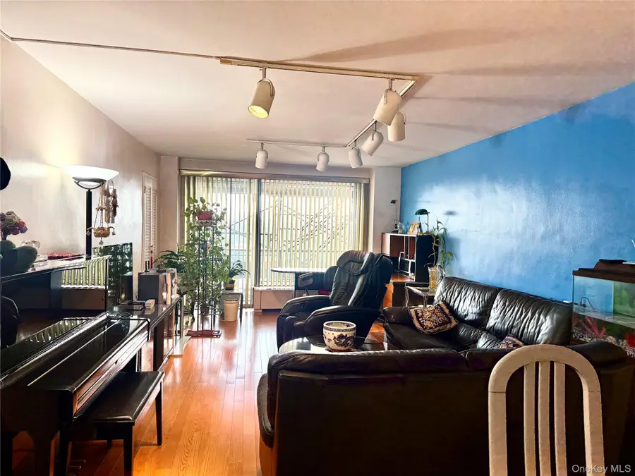 61-20 Grand Central Parkway #A 1002, Forest Hills, NY 11375 - Image #3