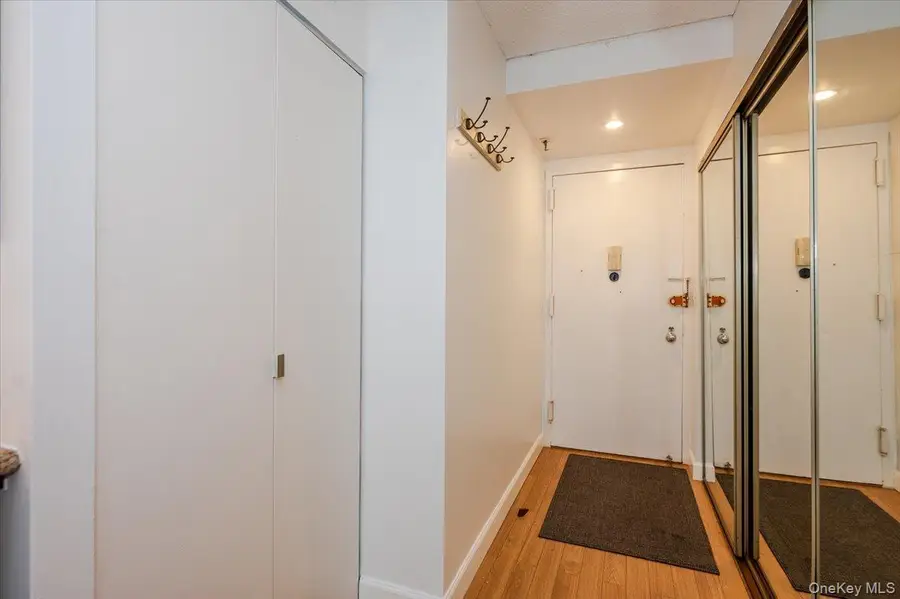 730 W Broadway #2J, Long Beach, NY 11561 - Image #2