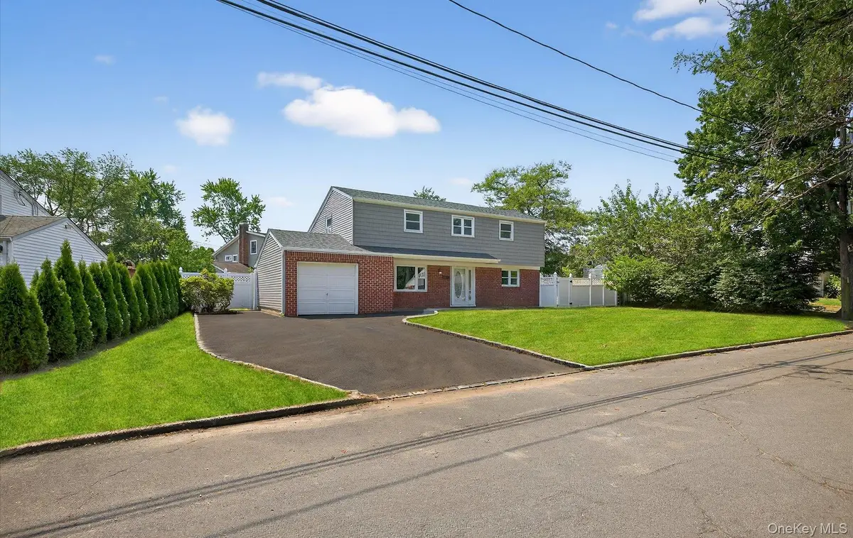 14 Elwin Place, East Northport, NY 11731 - #1