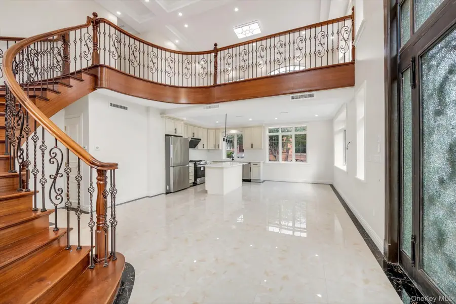 57-27 246th Place, Little Neck, NY 11362 - Image #3