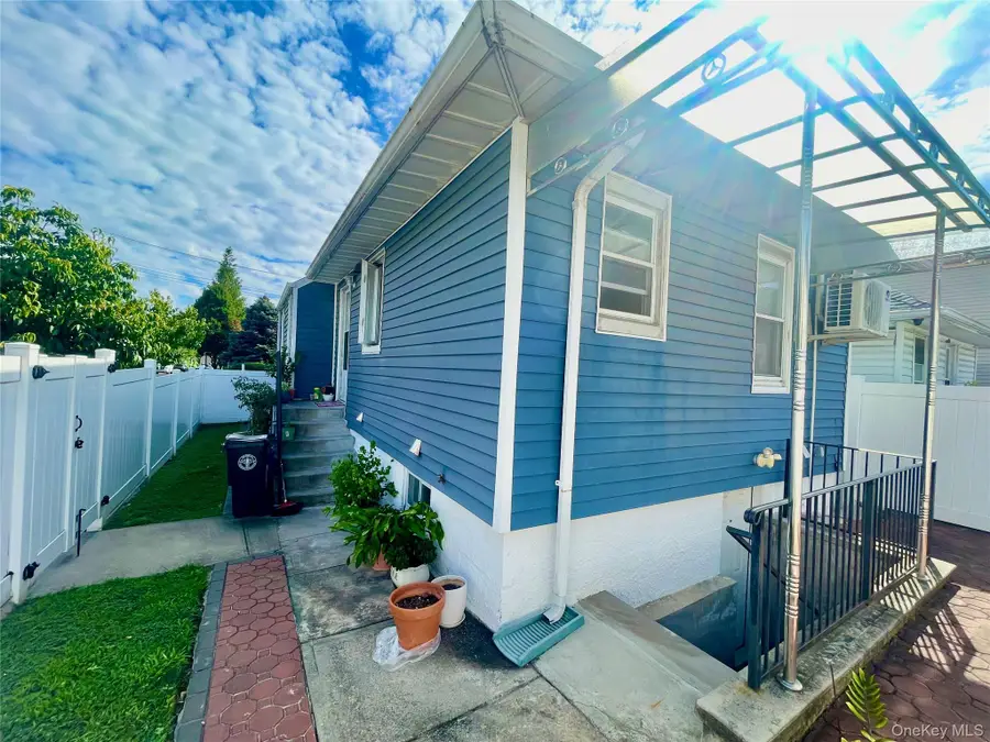 12419 6th Avenue, College Point, NY 11356 - Image #3