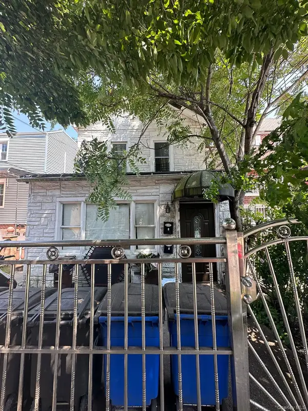 2080 Matthews Avenue, Bronx, NY 10462