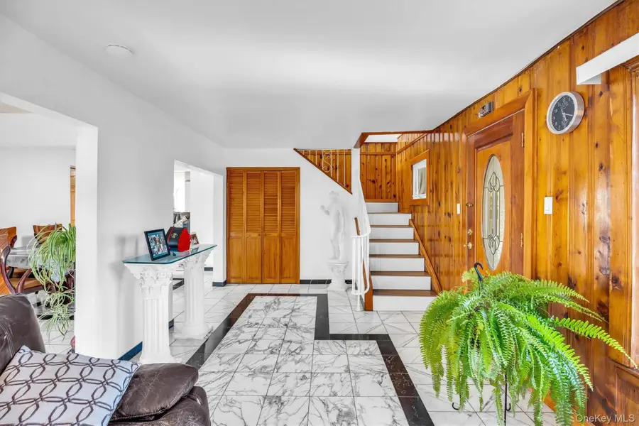 2 Sheridan Street, Valley Stream, NY 11580 - Image #2