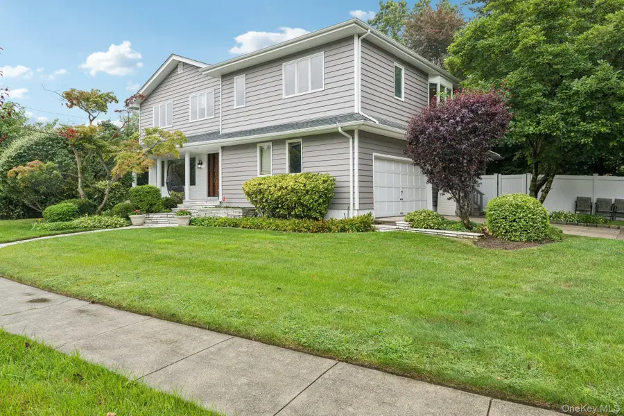 581 Leheigh Lane, Woodmere, NY 11598 - Image #2
