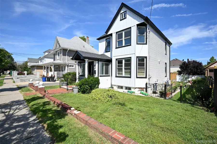 15425 13th Avenue, Whitestone, NY 11357 - Image #2