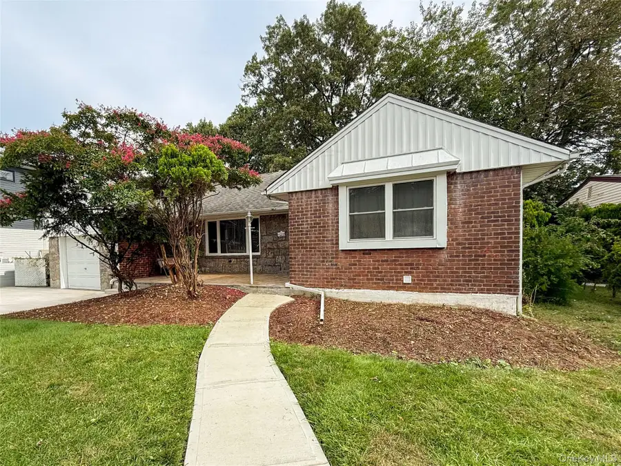 1013 Stafford Road, Valley Stream, NY 11580 - Image #2