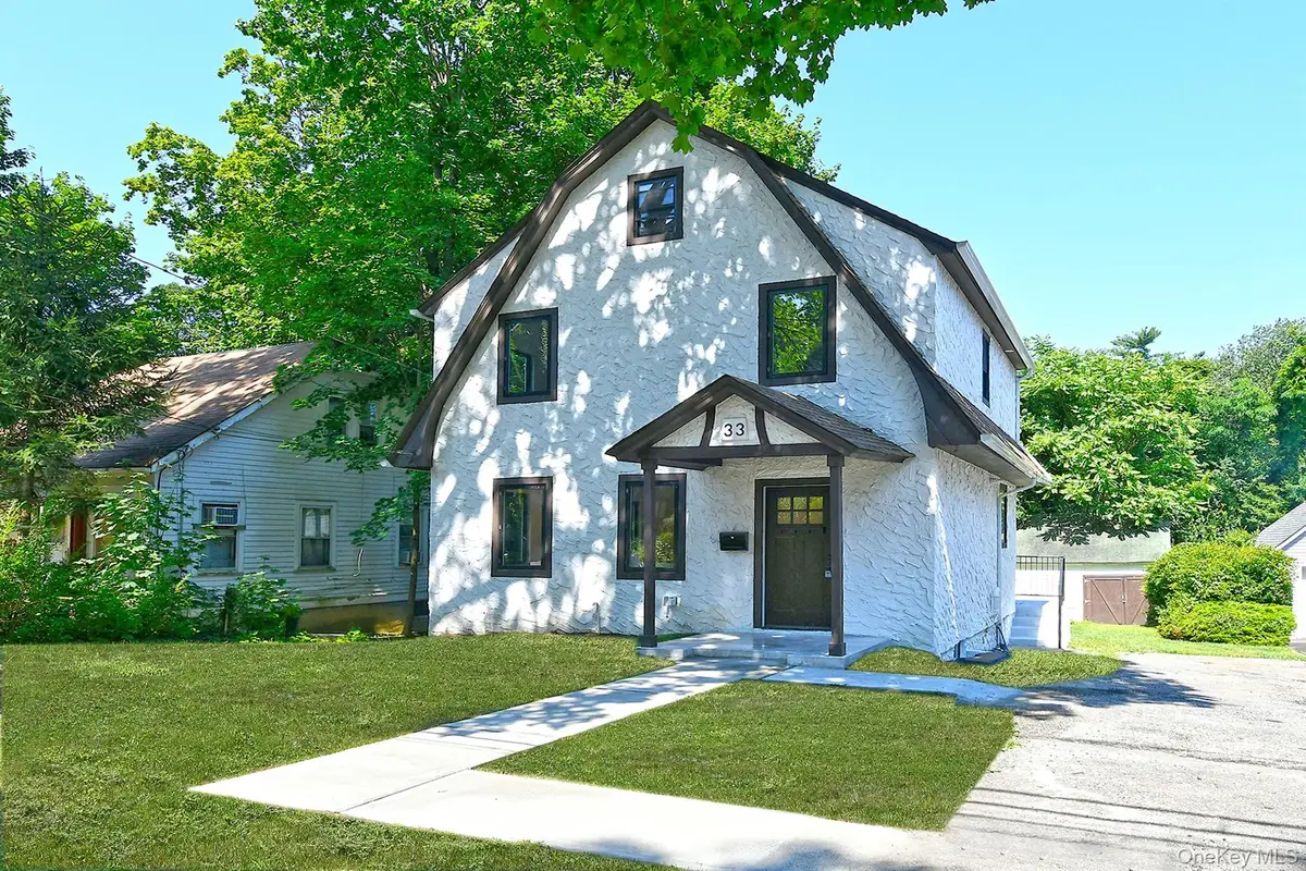 33 Van Nostrand Avenue, Great Neck, NY 11024 - Image #1