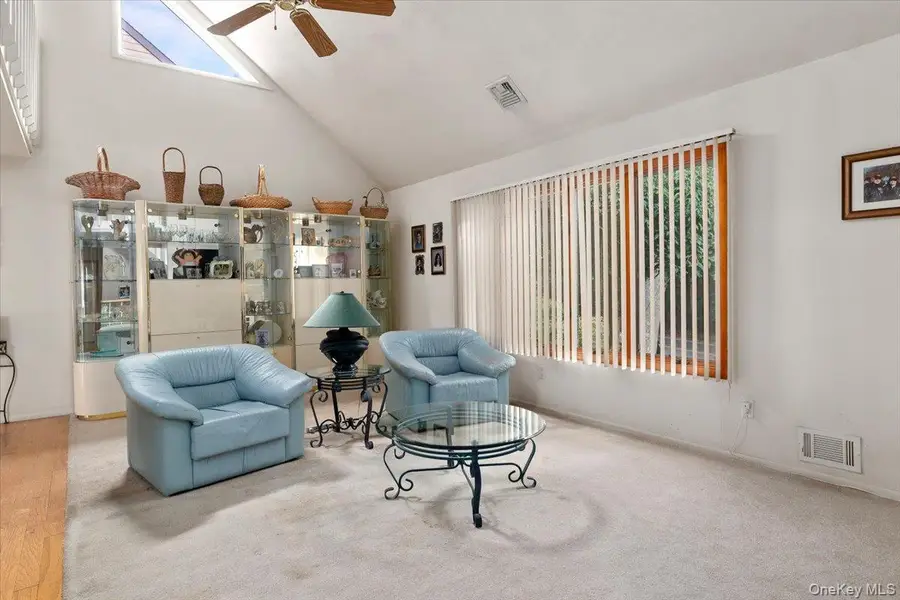 281 Kohr Road, Kings Park, NY 11754 - Image #3