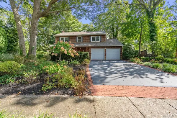 10 Quincy Lane, Smithtown, NY 11787