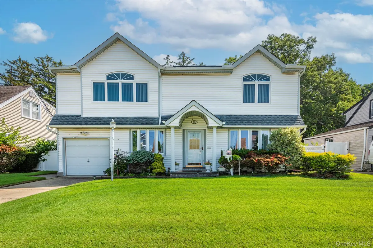 19 Richard Street, West Hempstead, NY 11552 - Image #1