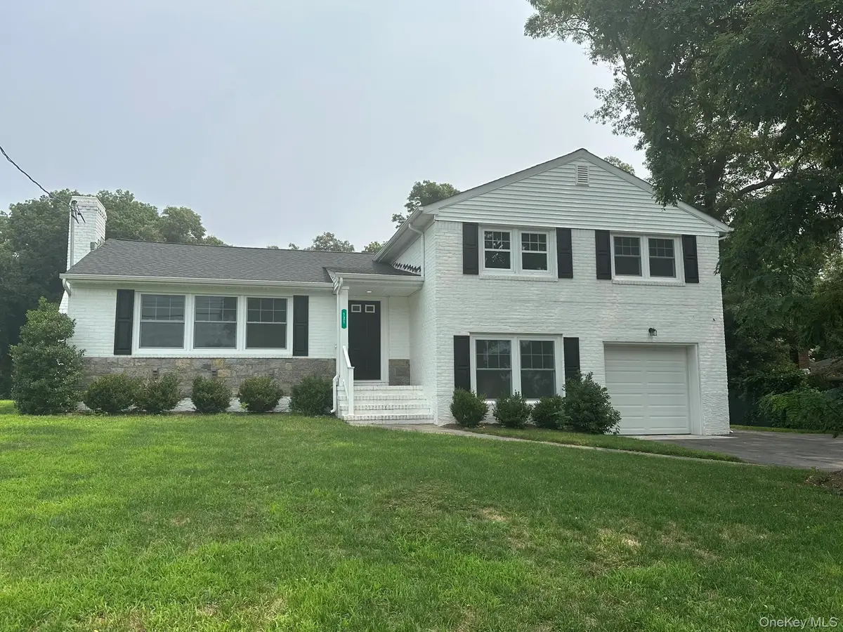 121 W Main Street, Kings Park, NY 11754 - Image #1