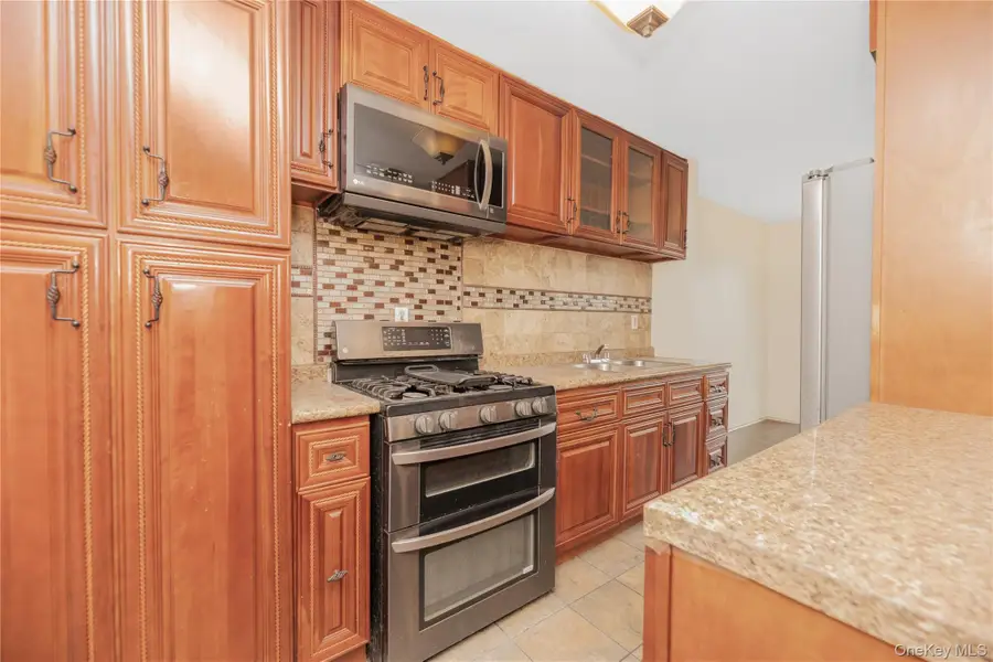 880 Boynton Avenue #13L, Bronx, NY 10473 - Image #3