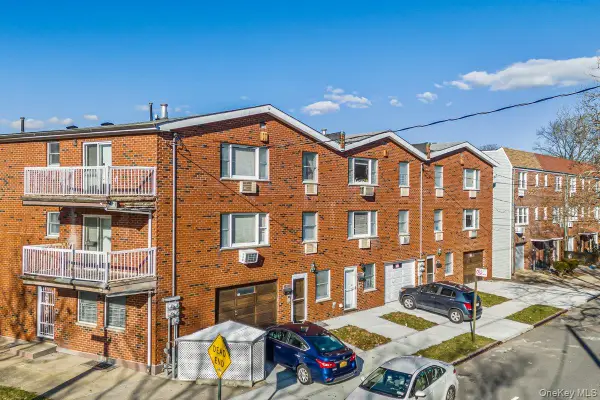 70-50 153rd Street, Flushing, NY 11367