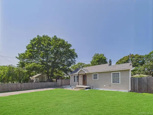 279 Commack Road, Shirley, NY 11967