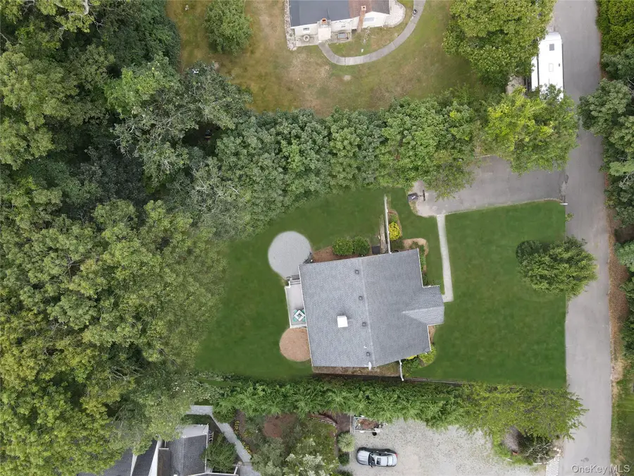 39 Hill Street E, Wading River, NY 11792 - Image #2