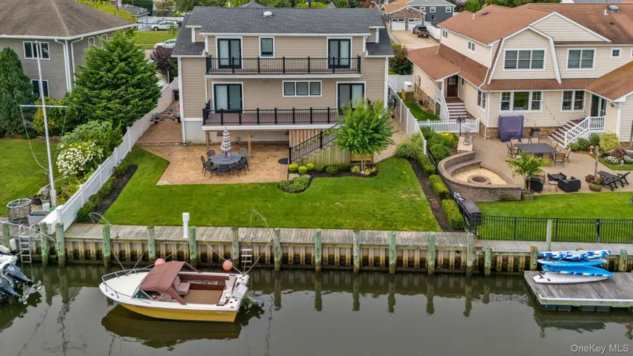 236 E Shore Drive, Massapequa, NY 11758 - Image #2