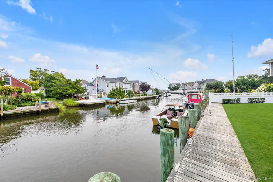 236 E Shore Drive, Massapequa, NY 11758 - Image #3