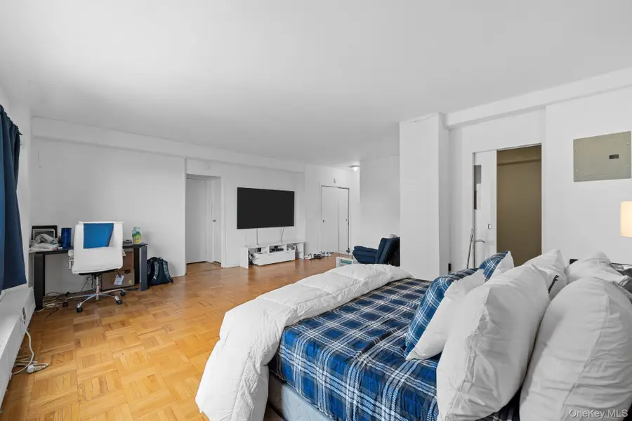 4 Fordham Hill Oval #9E, Bronx, NY 10468 - Image #2