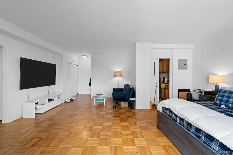 4 Fordham Hill Oval #9E, Bronx, NY 10468 - Image #3