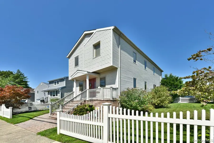 385 Oceanside Parkway, Oceanside, NY 11572 - Image #3