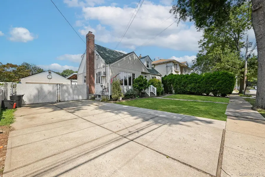 296 Benson Avenue, Elmont, NY 11003 - Image #3