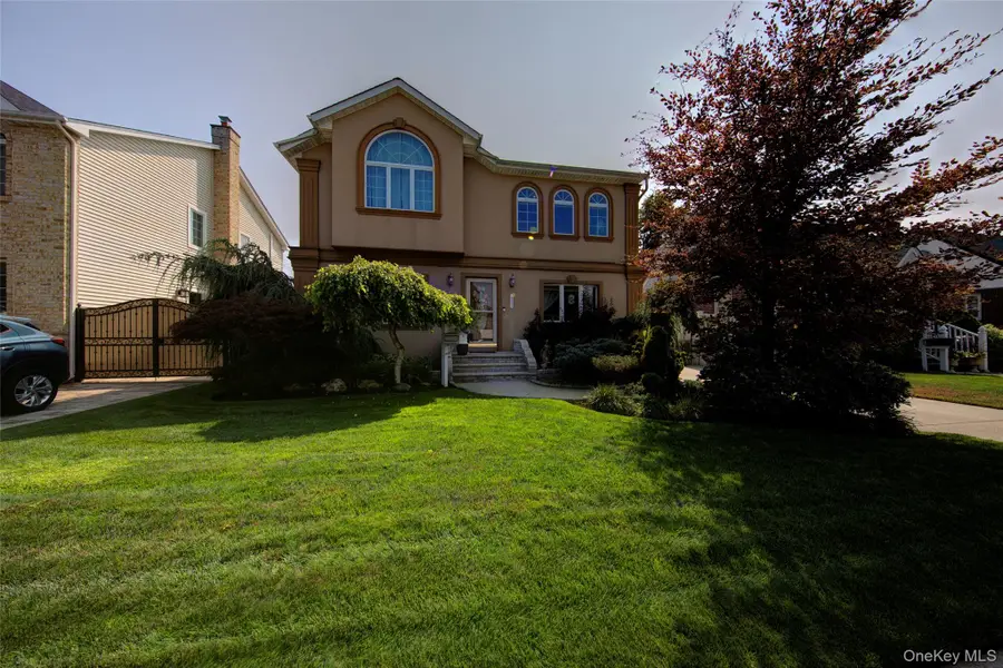 997 Glen Drive, Franklin Square, NY 11010 - Image #3