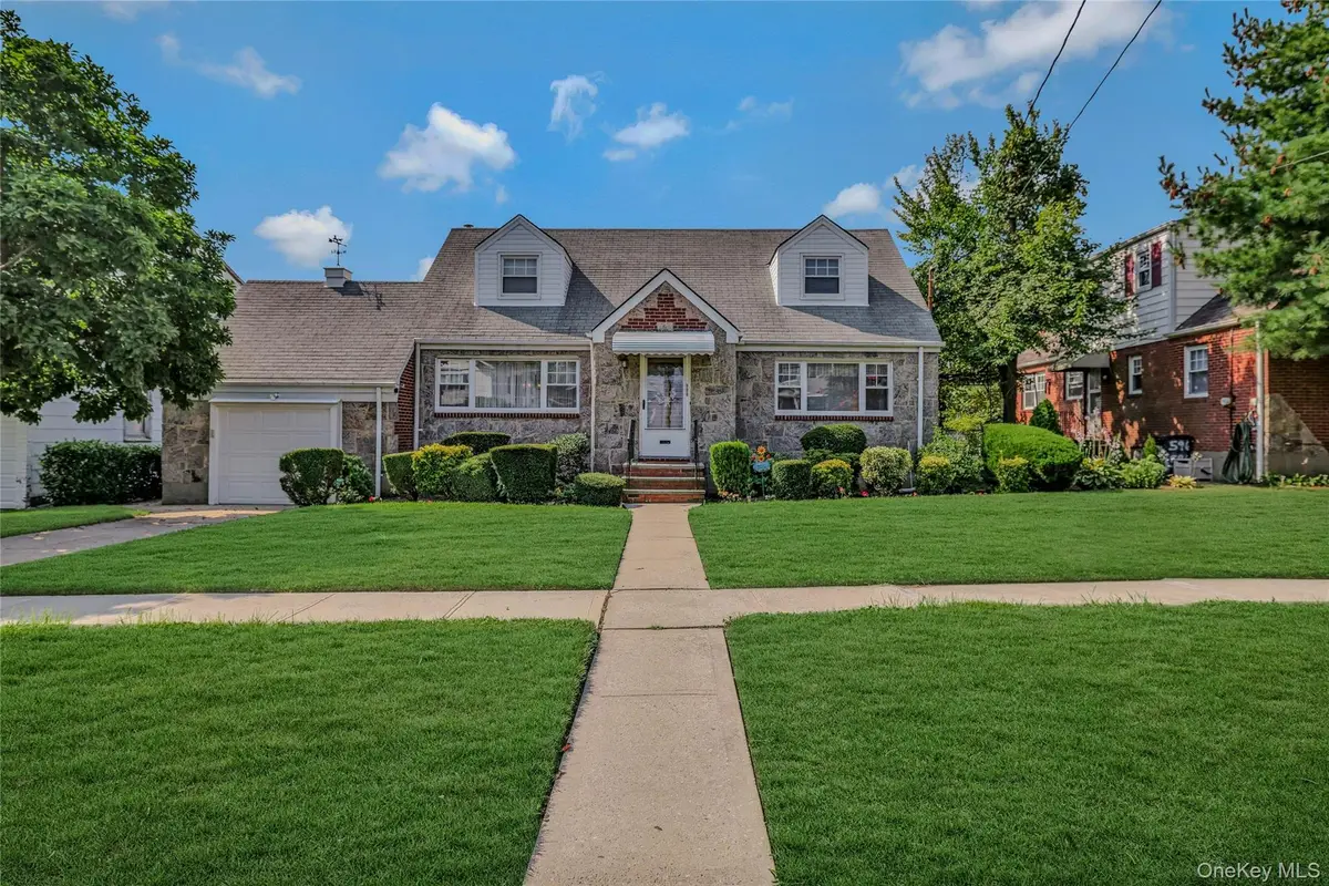 908 6th Avenue, New Hyde Park, NY 11040 - Image #1