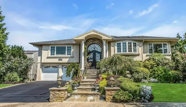 3101 Lonni Lane, Merrick, NY 11566