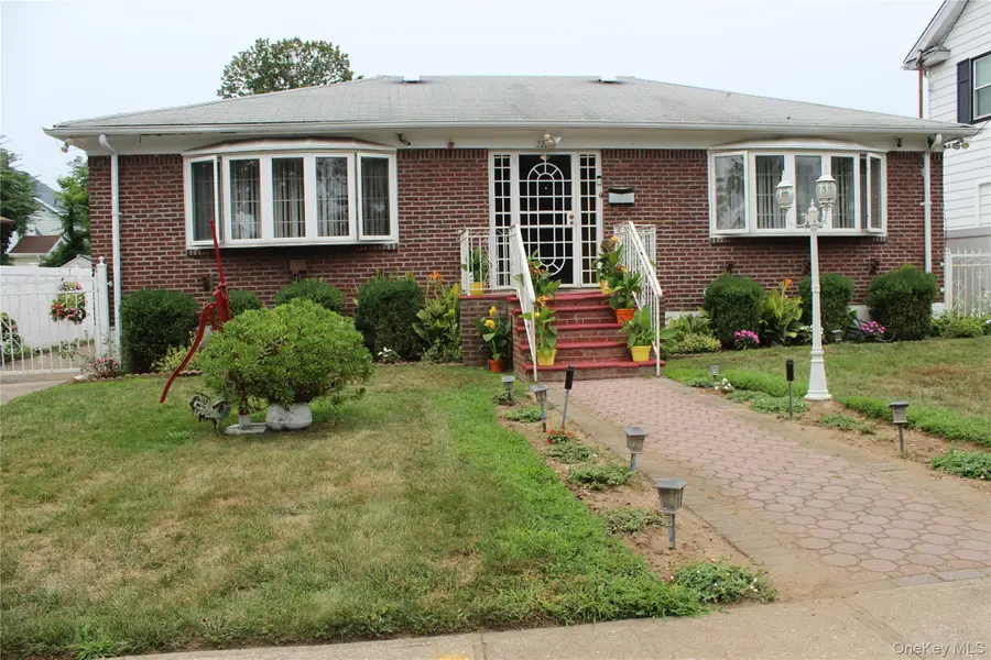 22211 100th Road, Queens Village, NY 11429 - Image #3