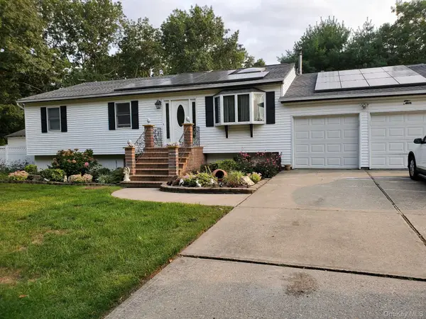 10 Joanna Place, Port Jefferson Station, NY 11776