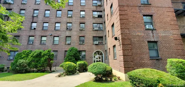 25-12 Union Street #3B, Flushing, NY 11354