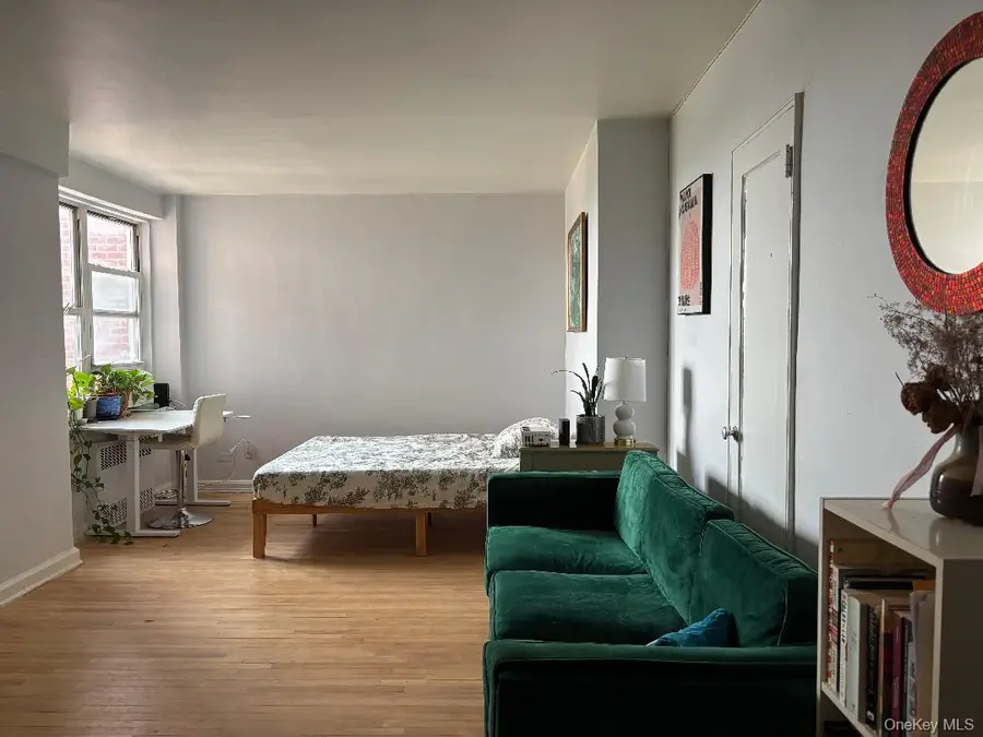 3920 52nd Street #5E, Woodside, NY 11377 - Image #2