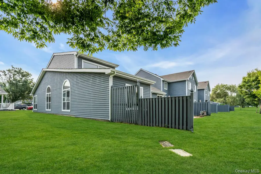 745 Spring Lake Drive, Middle Island, NY 11953 - Image #3