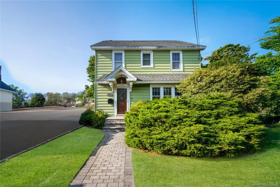 464 Central Avenue, Bethpage, NY 11714 - Image #2