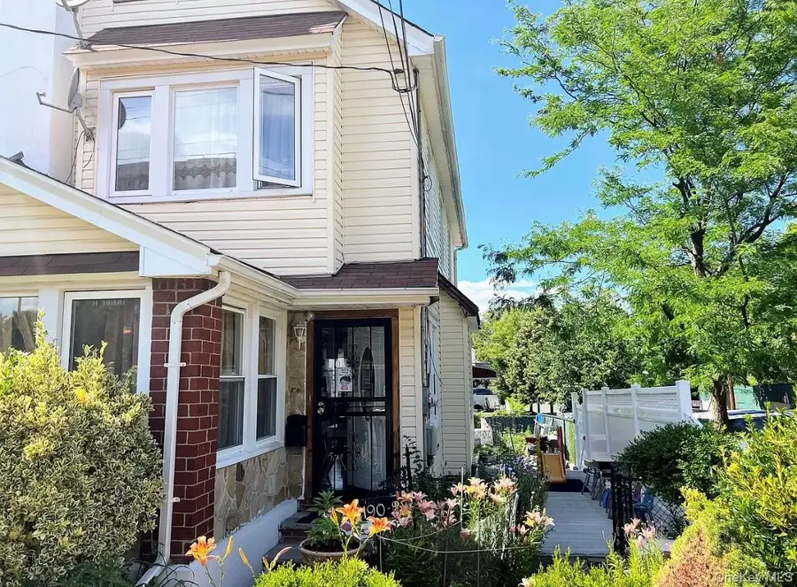 19027 109th Road, Saint Albans, NY 11412 - Image #2