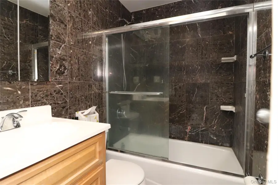 200 Hilton Avenue #55, Hempstead, NY 11550 - Image #2