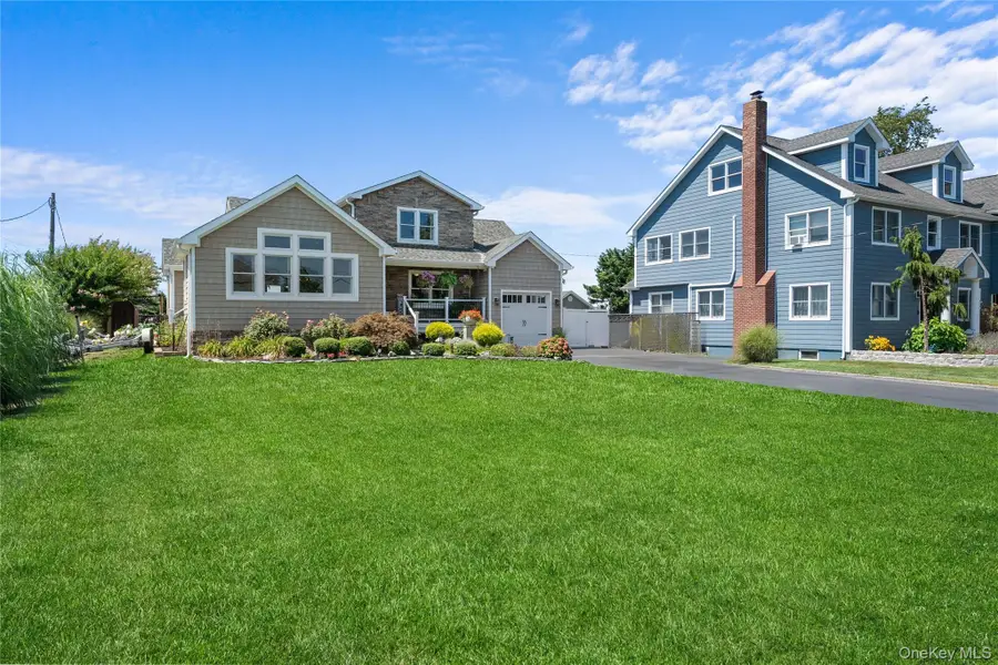 234 W Islip Road, West Islip, NY 11795 - Image #3