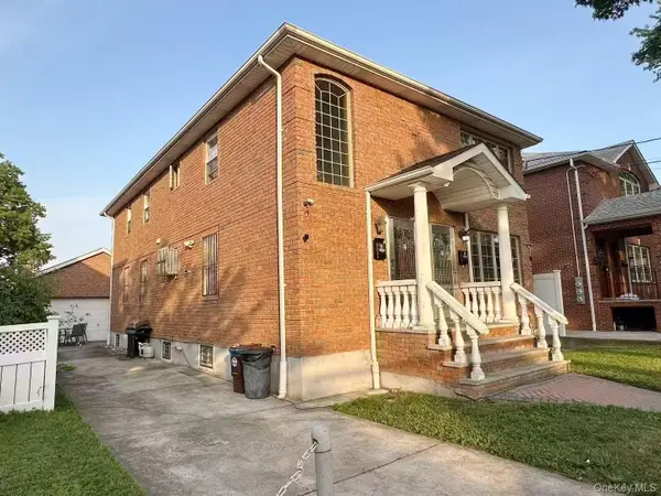 75-19 166th Street, Fresh Meadows, NY 11366