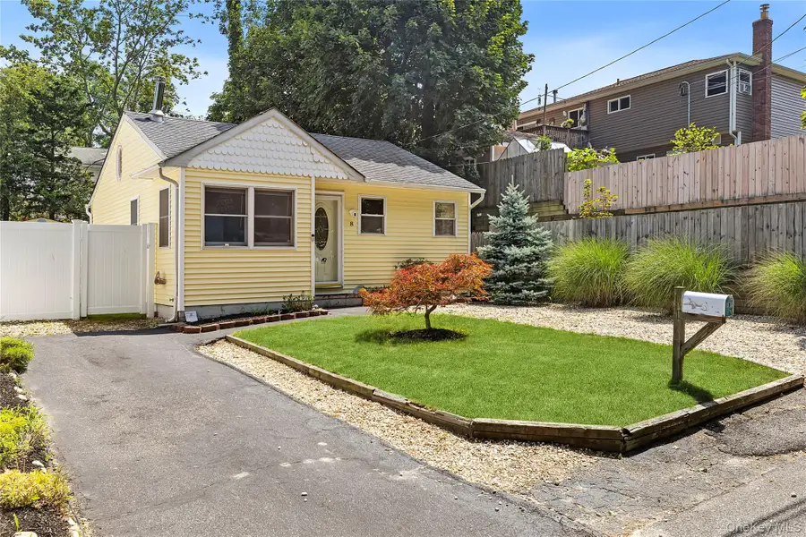 8 Dogwood Road, Rocky Point, NY 11778 - Image #2