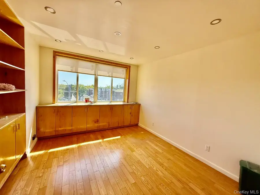 5804 Main Street #2D, Flushing, NY 11355 - Image #2