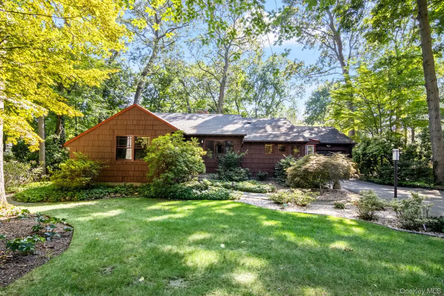 20 Huyler Road, Setauket, NY 11733 - Image #2